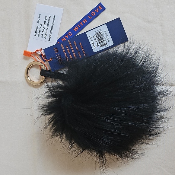 VIOLET RAY Rabbi Fur Charm. - Picture 5 of 5